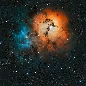 The colourful Trifid Nebula, photographed at <nobr>Pen-y-bryn</nobr> by James